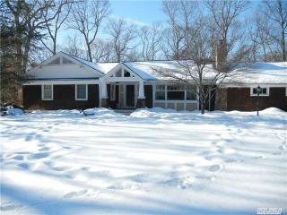 51 Woodland Dr, Smithtown, NY 11787-1863