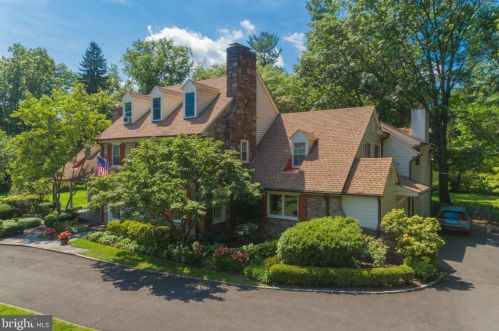 527 Tennis Ave, Prospectville PA 19002-6016 exterior