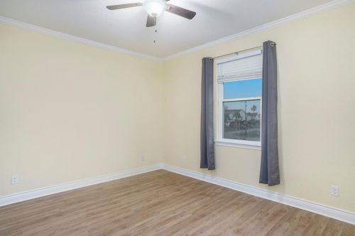 4022 Fort Bend Dr, Galveston TX  77554 exterior