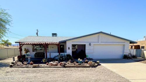 3153 Saturn Ln, Lake Havasu City, AZ 86403-5418