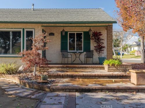 4661 Dunrobin Ave, Lakewood, CA 90713-2527