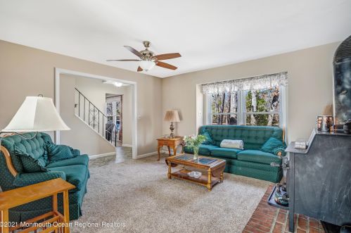 1068 Toms River Rd, Jackson Twp NJ  08527-5240 exterior