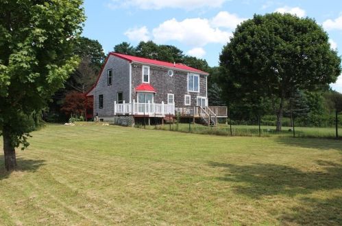 282 Wood St, Halifax MA  02338-1901 exterior