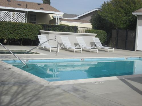 1584 Duke Dr, Livingston CA  95334-9343 exterior