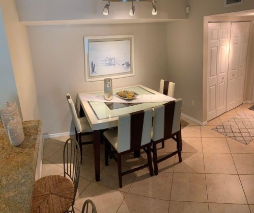 805 Villa Cir, Boynton Beach FL  33435-8917 exterior