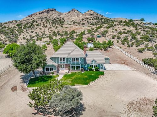 33005 Barber Rd, Santa Clarita, CA 91390-3403