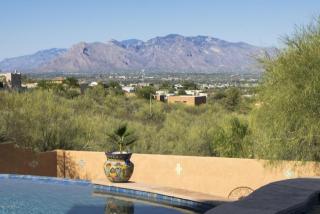 4600 Cerritos Dr, Tucson, AZ 85745-9558