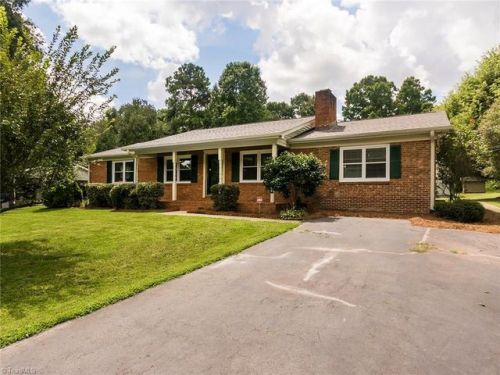 1250 Amylee Trl, Kernersville, NC 27284-9401