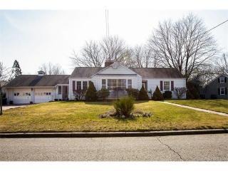 69 Snug Harbor Rd, Milford, CT 06460-6550