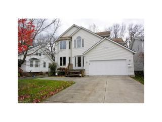 1740 Beaconwood Ave, Cleveland OH  44121-3728 exterior