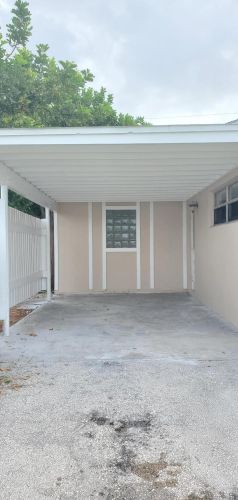 9406 Keating Dr, West Palm Beach FL  33410-5956 exterior
