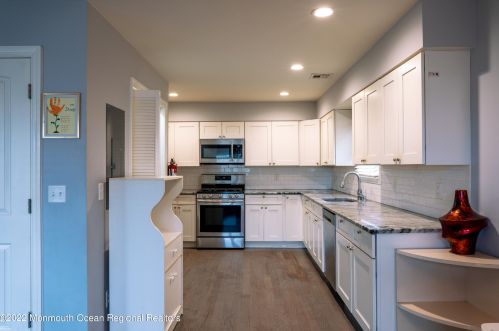 205 Hancock Ave, Pelican Island, NJ 08751-2026