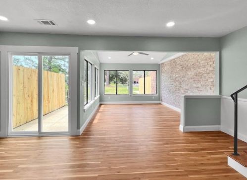 4831 Huron Dr, Pensacola FL  32507-8740 exterior