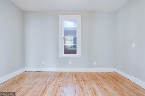 3449 Snelling Ave, Minneapolis MN  55406-2637 exterior