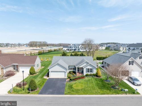 28 Bay Breeze Dr, Lewes, DE 19958-2112