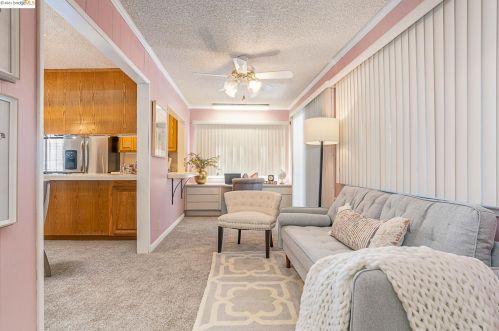 4136 Strathmore Way, North Highlands CA  95660-2853 exterior