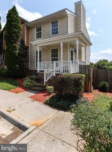 14 Mallard Ct, Charles Town WV  25414-5803 exterior