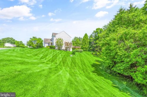 12020 Morningstar Pl, Lovettsville VA  20180-1925 exterior