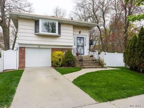2527 Wilson Ave, North Bellmore, NY 11710-3469