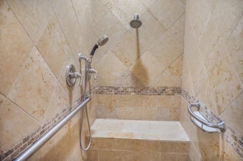 70 Paseo Laredo, Cathedral City CA  92234-1518 exterior