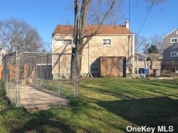 239 Eastwood Blvd, South Setauket NY  11720-2534 exterior