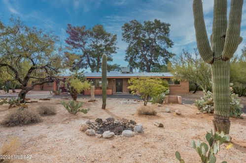 501 Lavery Ln, Tucson, AZ 85704-3924
