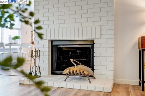 32824 Oakdale Ct, Union City CA  94587-5426 exterior