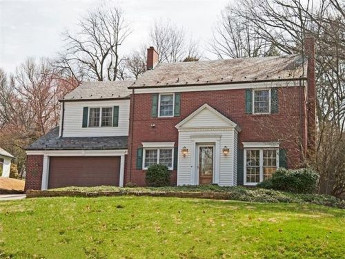 916 Wade Ln, Oakmont, PA 15139-1242