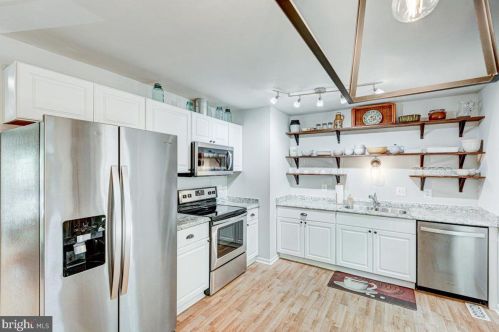 304 Albany St, Fredericksburg VA  22407-6304 exterior