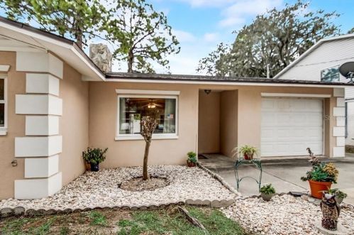 5520 Bay Blvd, Port Richey, FL 34668-6006
