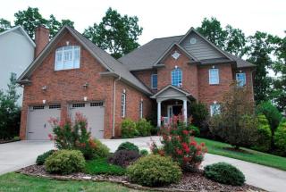 4028 Ivy Bluff Trl, Winston Salem, NC 27106-2584