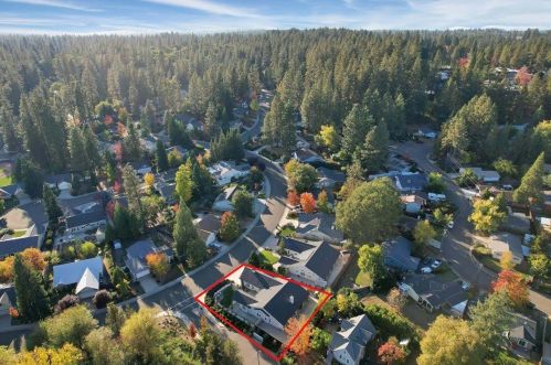 125 Scotia Pne Cir, Grass Valley CA  95945-5418 exterior