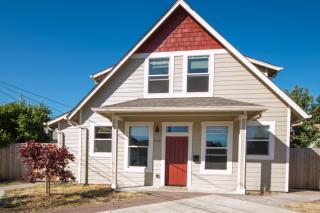 1110 27th St, Corvallis OR  97330-4338 exterior