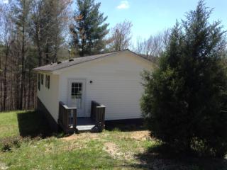 381 Williams Rd, Huntsville, TN 37756-4359