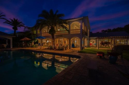 2411 Halifax Ave, Daytona Beach, FL 32118-3239