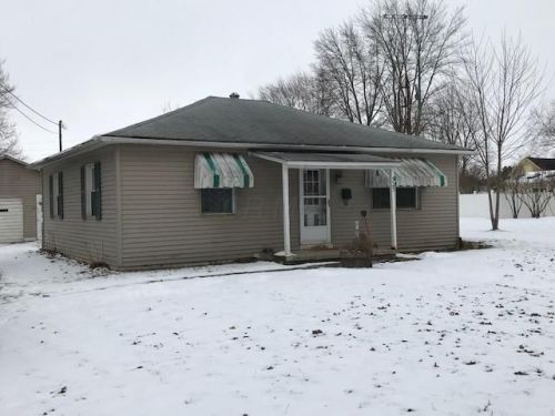 323 Marion St, Cardington, OH 43315-1018