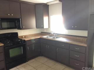 1632 Persimmon St, Rialto CA  92377-4186 exterior