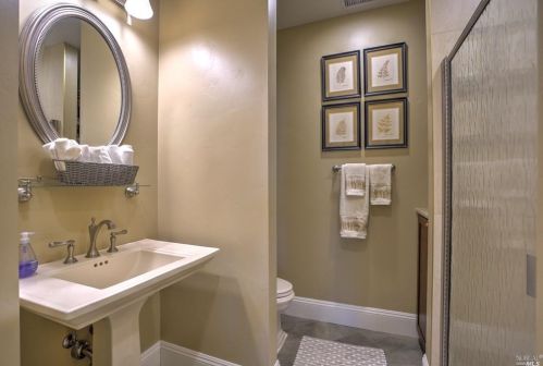 1838 Alan Dr, Penngrove CA  94951-9735 exterior