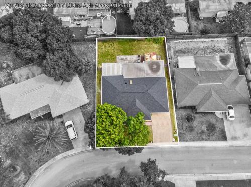 7645 Summertree Ln, New Port Richey, FL 34653-2142