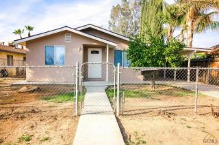 30704 Martinez St, Bakersfield, CA 93263-2920