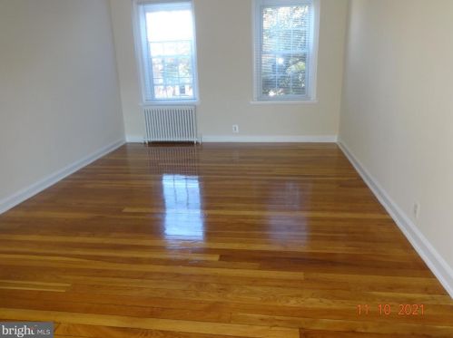 2713 29th St, Washington, DC 20020-3100