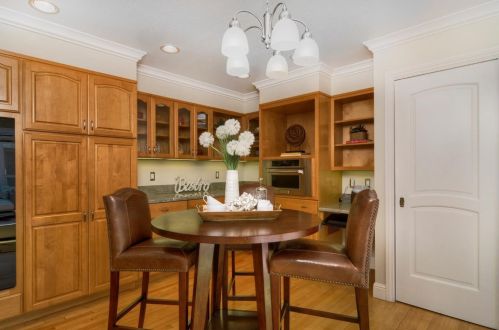 13 Alverno Ct, Redwood City CA  94061-1825 exterior