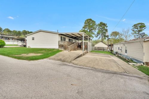 161 Panuco Dr, Chita, TX 75862-8847