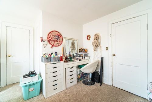 107 Birdsey Ave, Middletown CT  06457-4302 exterior