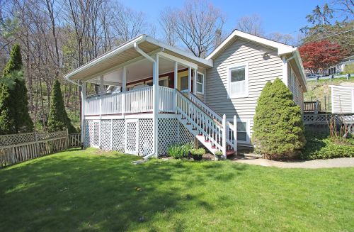 1 Boat Rd, Danbury, CT 06811-3816