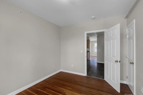 30 Foster St, Manchester CT 06040-5330 exterior