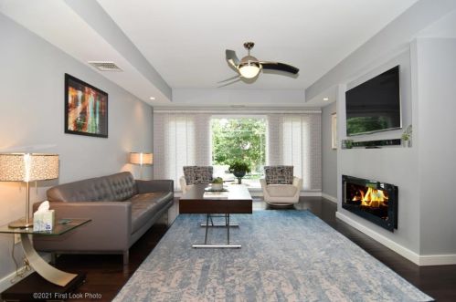 16 Evergreen Pkwy, North Providence RI  02904-3109 exterior