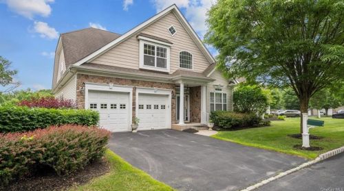15 Eagles Way, Middletown, NY 10940-2675