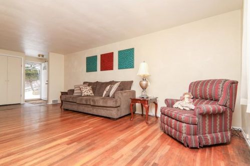 133 Glenhurst Dr, Verona, PA 15147-2719