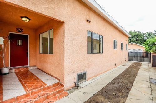 9545 Hunt Ave, South Gate, CA 90280-5123